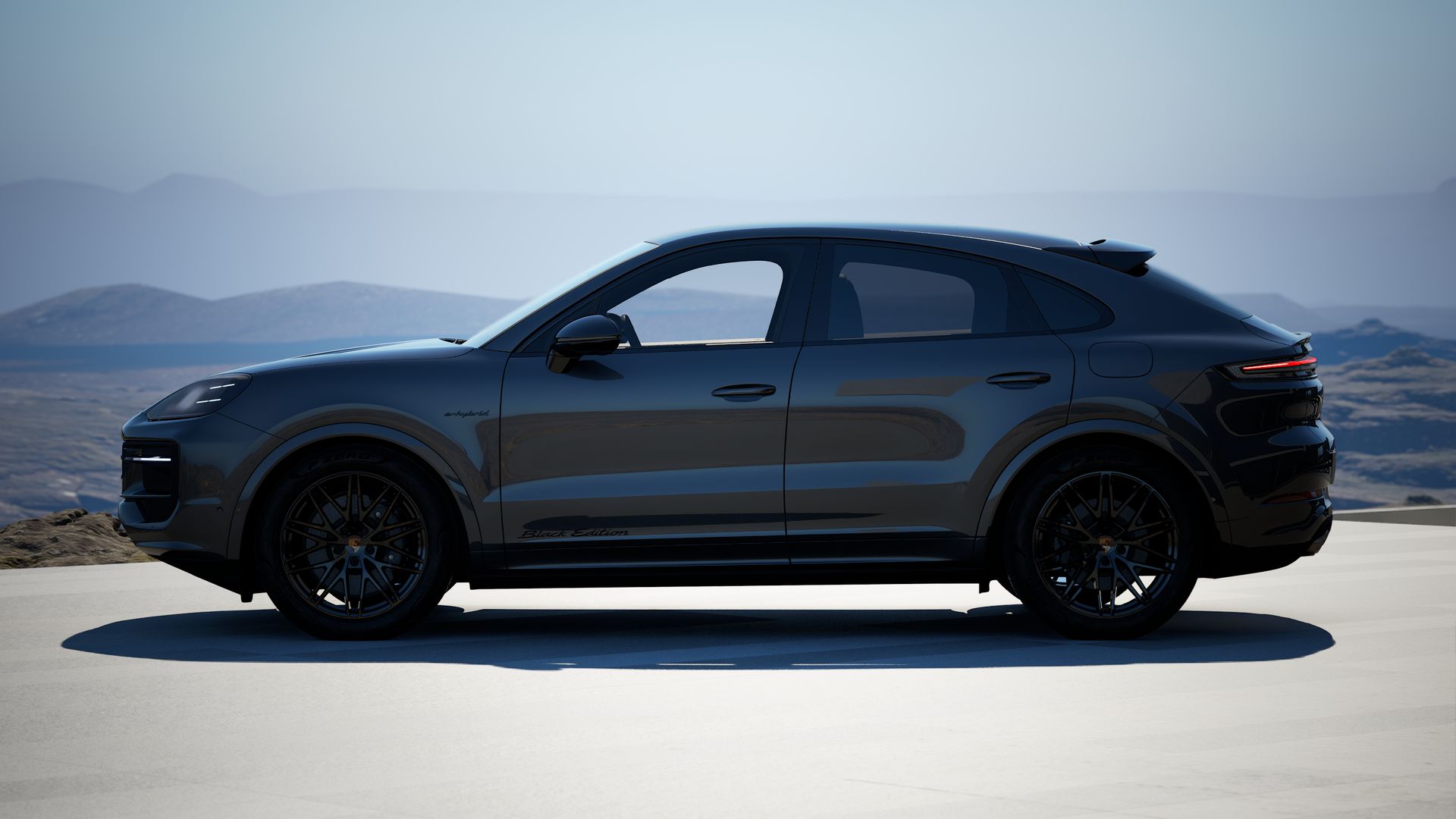 Cayenne E-Hybrid Coupé Black Edition side view