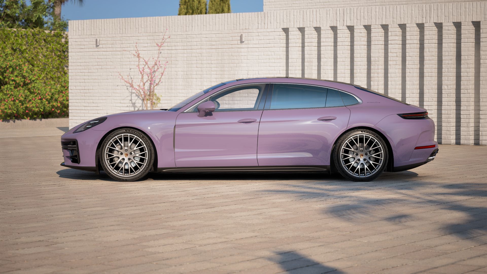 Exterior view of Panamera Executive Signature showing the left side of the car