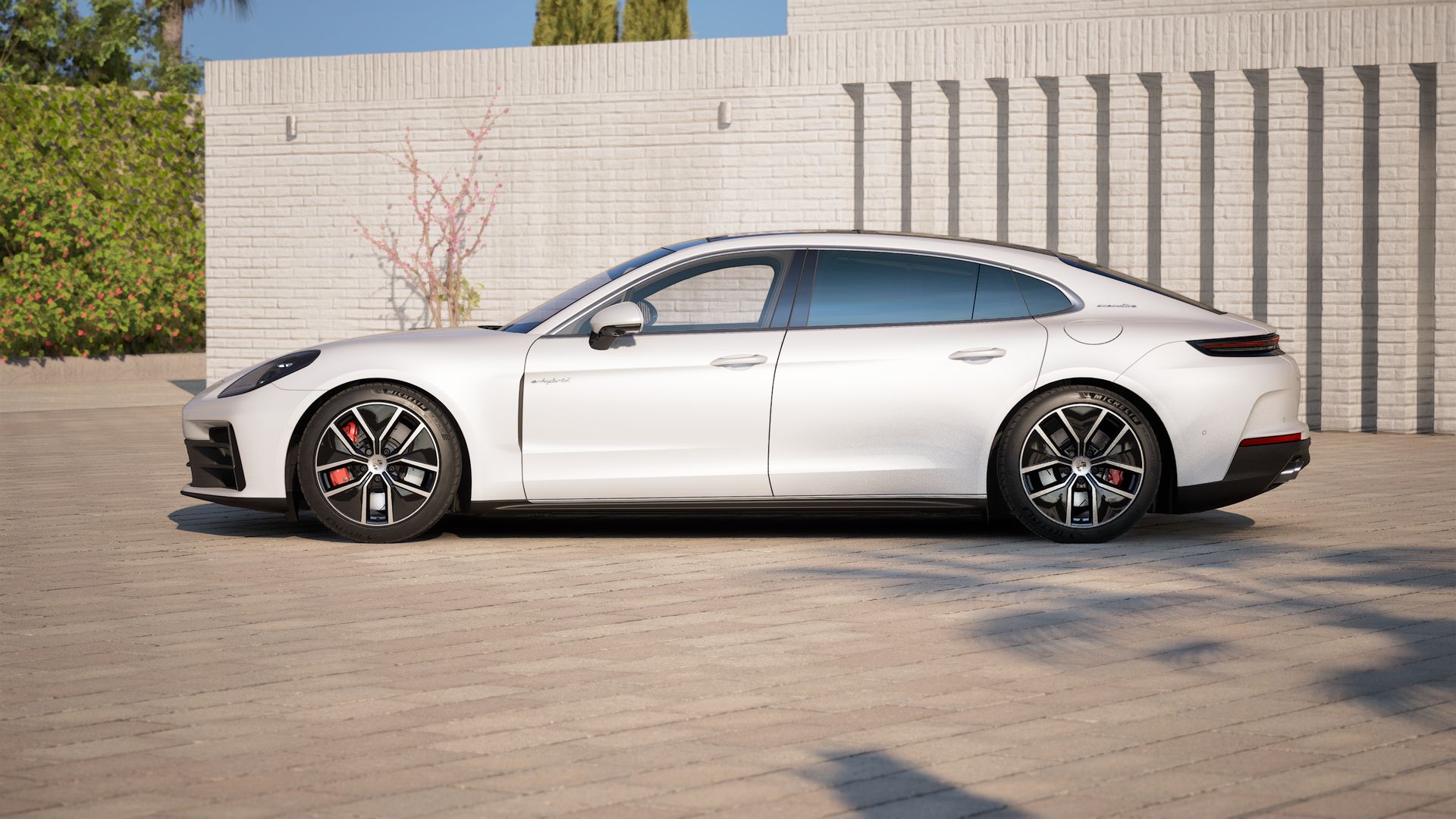 Exterior view of Panamera 4S E-Hybrid Executive showing the left side of the car