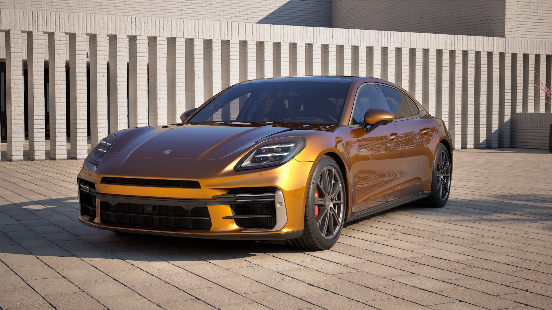 Panamera Turbo E-Hybrid 行政加长版 外观图，显示汽车的前部和左侧