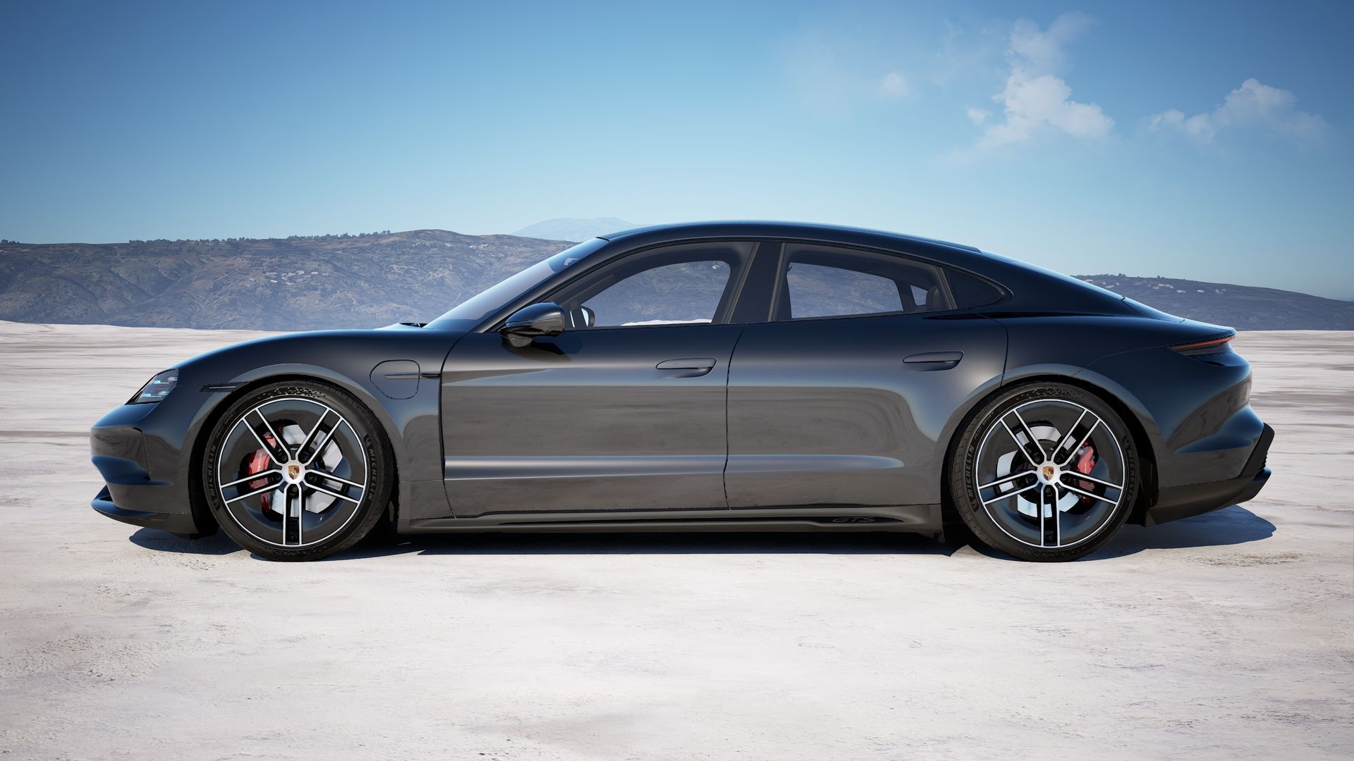 Taycan GTS side view