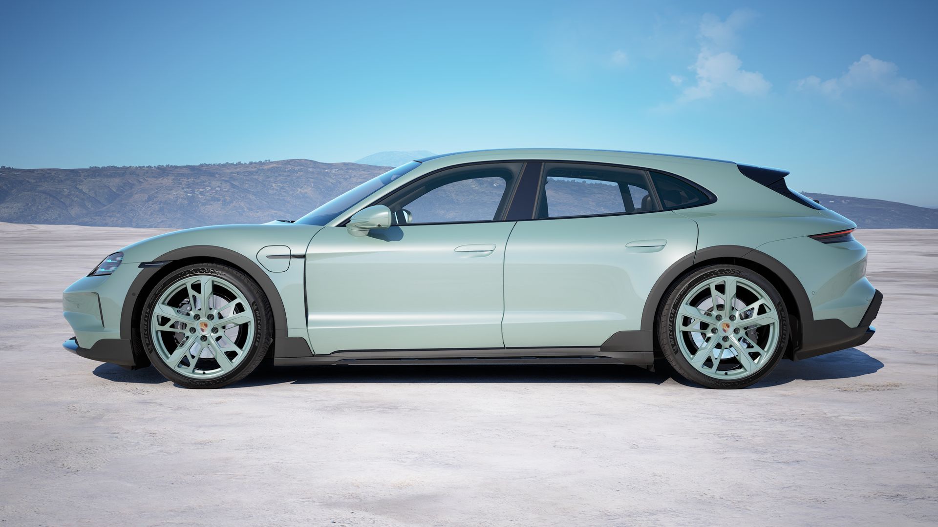 Taycan 4 Cross Turismo side view
