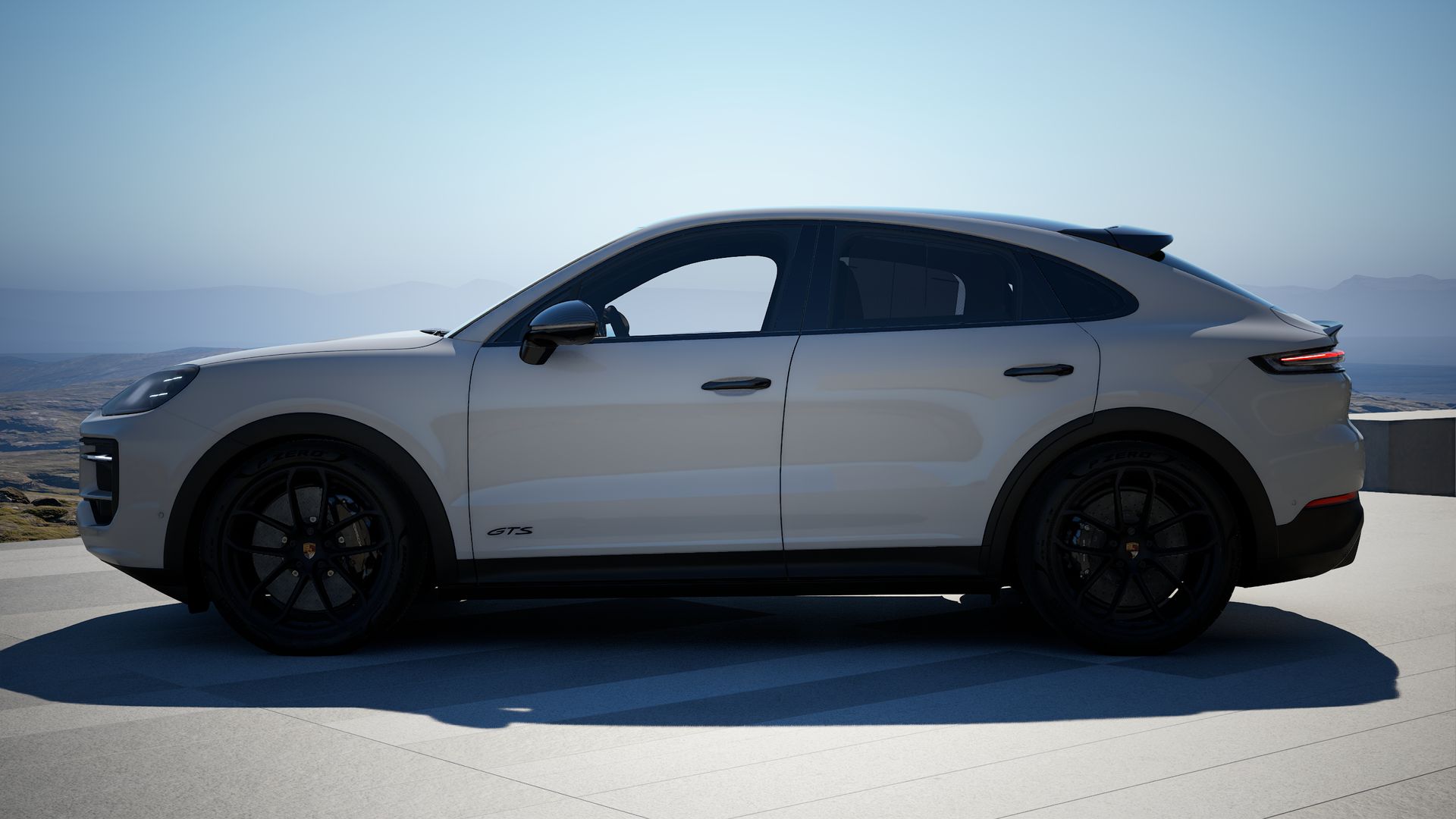 Cayenne GTS Coupé side view