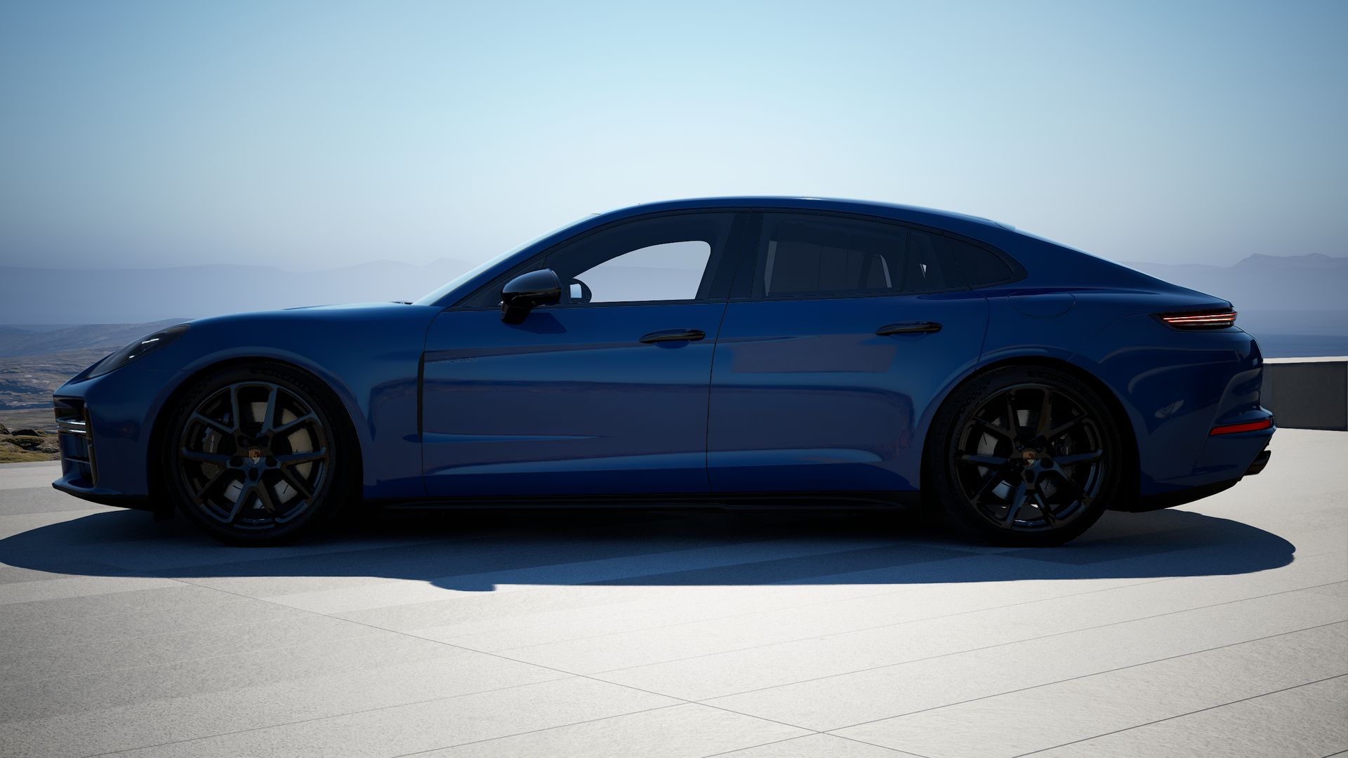 Panamera 4S E-Hybrid side view