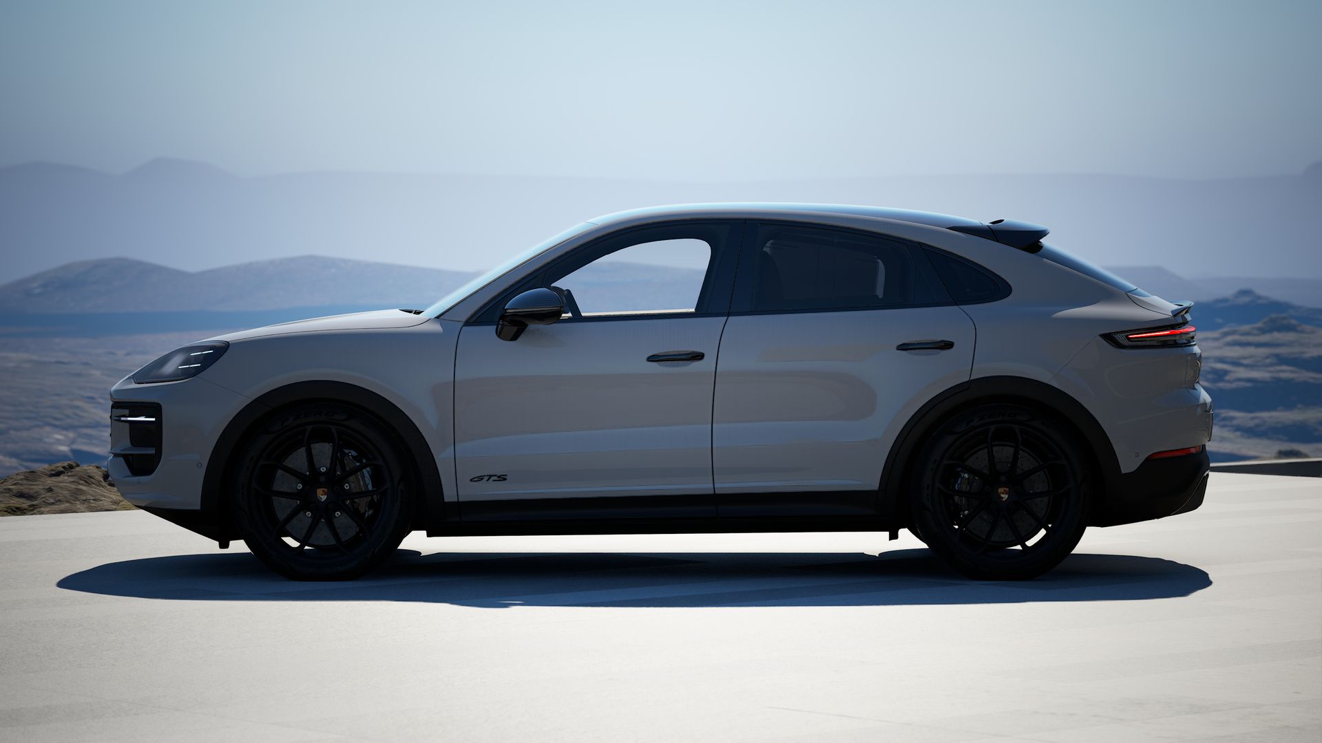 Cayenne GTS Coupé side view