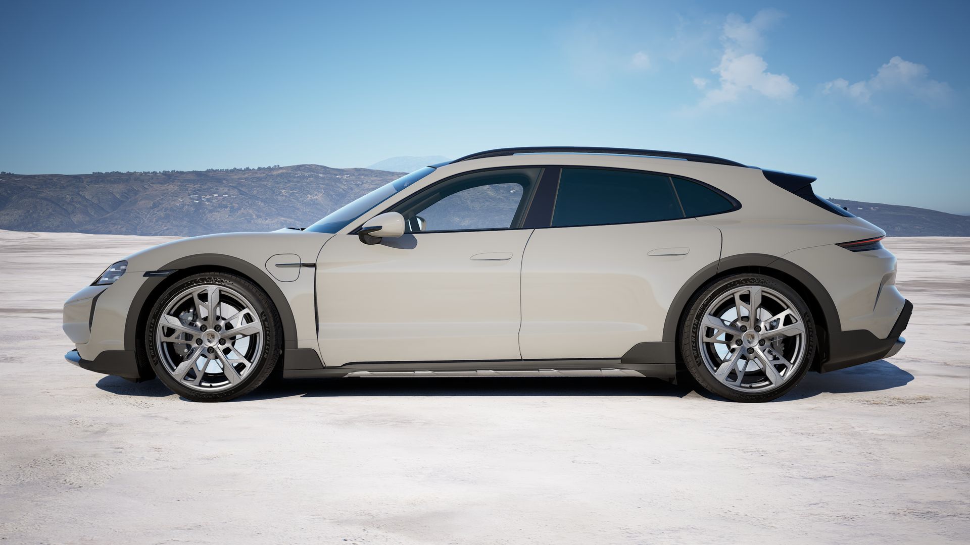 Taycan Turbo Cross Turismo side view