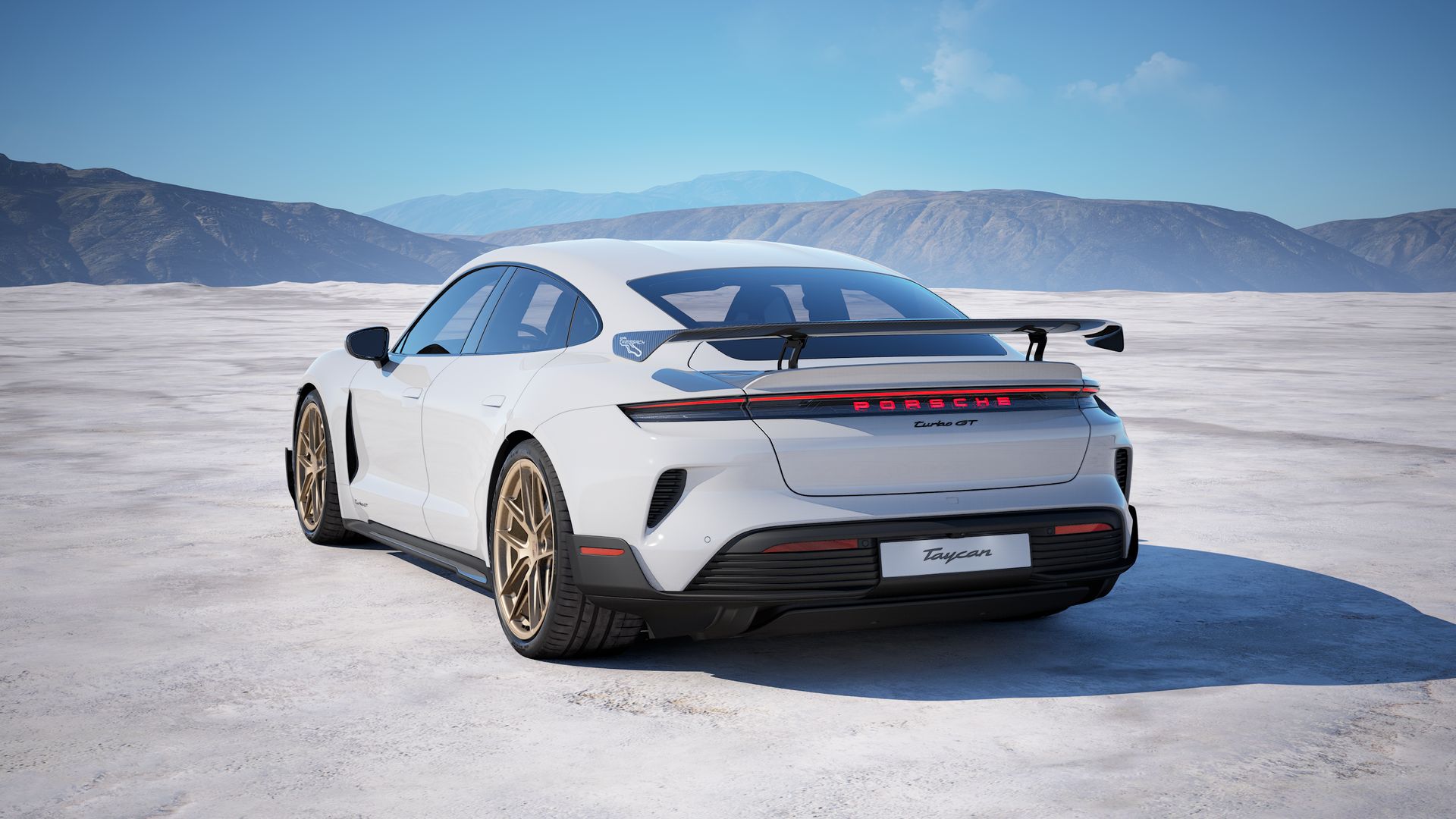 Taycan Turbo GT with Weissach Package vista posterior.