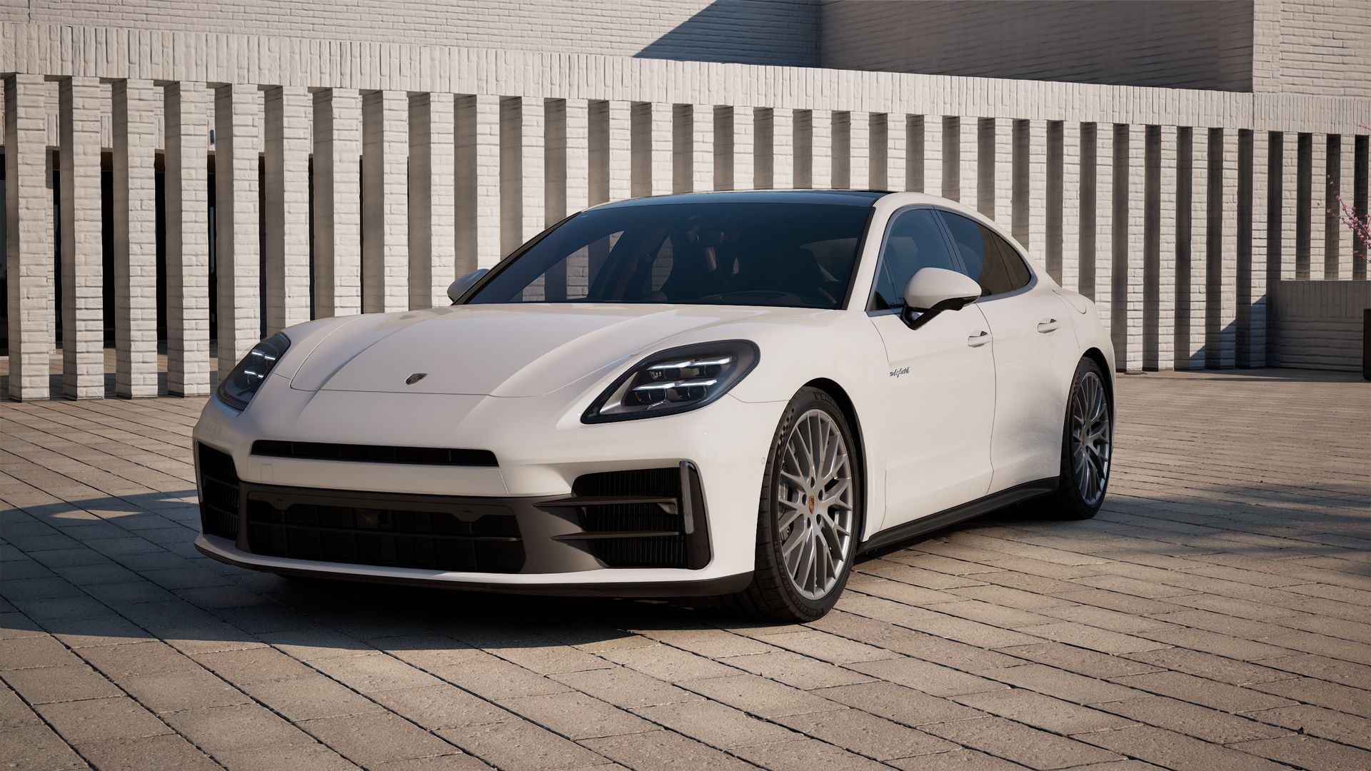 Vista exterior do Panamera 4 E-Hybrid, de frente e lateral esquerda