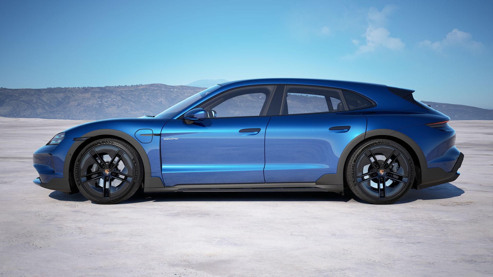 Taycan 4S Cross Turismo side view