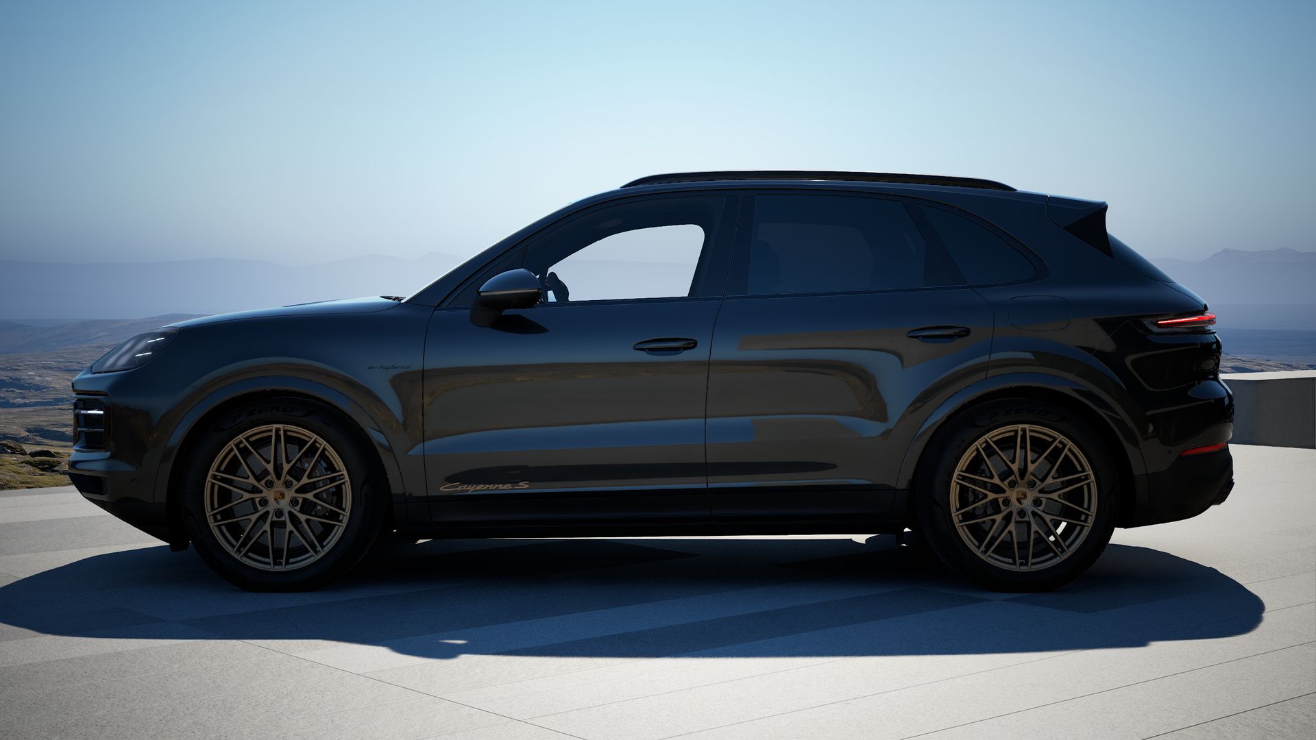 Cayenne S E-Hybrid side view
