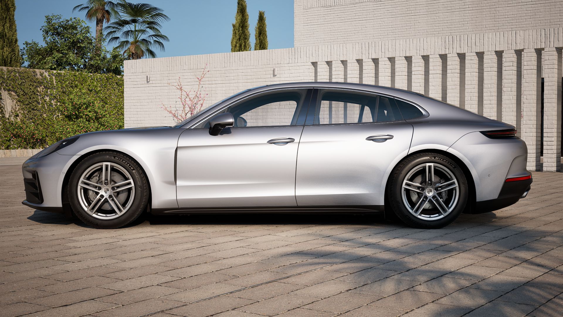 Exterior view of Panamera showing the left side of the car