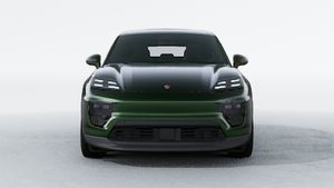 Exterior view of Macan 4S showing the front of the car