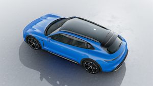 Exterior view of Taycan 4 Cross Turismo seen from above