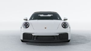 Außenansicht von 911 Carrera 4 GTS Cabriolet mit Blick auf die Vorderseite des Fahrzeugs
