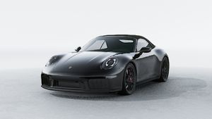 Außenansicht von 911 Carrera 4 GTS Cabriolet mit der Vorderseite und der linken Seite des Fahrzeugs