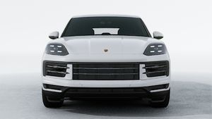 Außenansicht von Cayenne E-Hybrid mit Blick auf die Vorderseite des Fahrzeugs