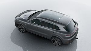 Vista esterna di Cayenne E-Hybrid dall'alto