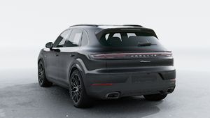 Vista esterna di Cayenne E-Hybrid che mostra il retro e il lato sinistro della vettura