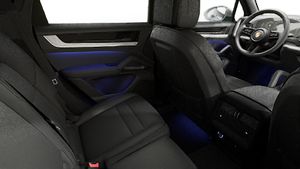 Innenansicht mit den Rücksitzen von Cayenne S