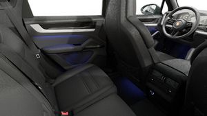 Vista interna che mostra i sedili posteriori di Cayenne S E-Hybrid