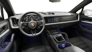 Innenansicht mit Lenkrad und Armaturenbrett von Cayenne S E-Hybrid