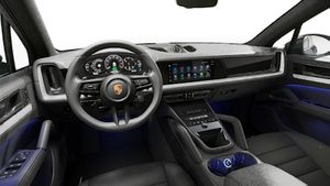 Innenansicht mit Lenkrad und Armaturenbrett von Cayenne S E-Hybrid