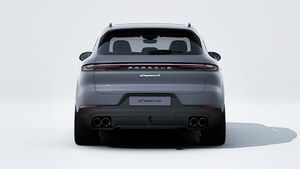 Vista esterna di Cayenne S E-Hybrid che mostra la parte posteriore della vettura