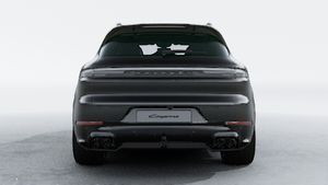 Außenansicht von Cayenne GTS mit Blick auf das Heck des Fahrzeugs