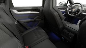 Vue de l'intérieur montrant les sièges arrière de Cayenne E-Hybrid Coupé