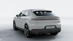 Vue extérieure de Cayenne E-Hybrid Coupé montrant l'arrière et le côté gauche de la voiture