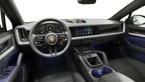 Innenansicht mit Lenkrad und Armaturenbrett von Cayenne S Coupé