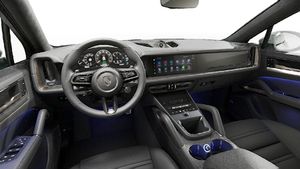 Innenansicht mit Lenkrad und Armaturenbrett von Cayenne Turbo E-Hybrid Coupé