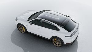 Außenansicht von Cayenne Turbo E-Hybrid Coupé mit GT-Paket von oben gesehen