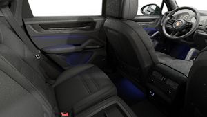 Innenansicht mit den Rücksitzen von Cayenne E-Hybrid Coupé Black Edition