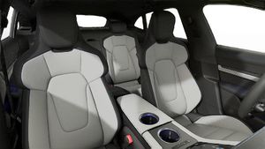 Vue intérieure montrant les sièges avant de Taycan 4S Cross Turismo