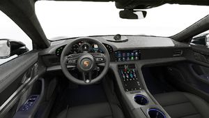 Innenansicht mit Lenkrad und Armaturenbrett von Taycan GTS Sport Turismo