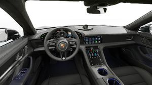 Innenansicht mit Lenkrad und Armaturenbrett von Taycan GTS Sport Turismo