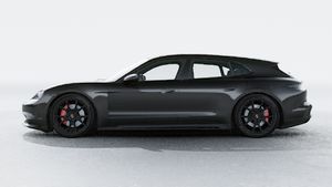 Die Außenansicht von Taycan GTS Sport Turismo zeigt die linke Seite des Fahrzeugs