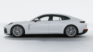 Die Außenansicht von Panamera 4 E-Hybrid zeigt die linke Seite des Fahrzeugs