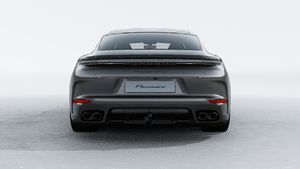 Außenansicht von Panamera GTS mit Blick auf das Heck des Fahrzeugs