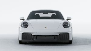 911 Carrera GTS 外观图，显示汽车前部