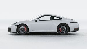 911 Carrera GTS 外观图，显示汽车左侧