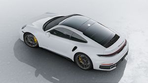 Exterior view of 911 Turbo S seen from above