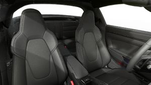 前排座椅内景 911 Targa 4 GTS