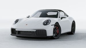 911 Targa 4 GTS 外观图，显示汽车的前部和左侧
