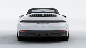 911 Carrera 4 GTS Cabriolet 外观图，显示汽车尾部