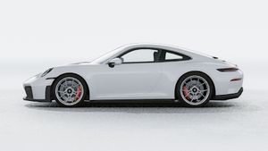 911 GT3 旅行版 外观图，显示汽车左侧