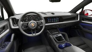 方向盘和仪表盘的内部视图 Cayenne 逐梦版