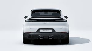 Exterior view of Cayenne Turbo GT showing the rear of the car