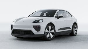 Macan 长续航版 外观图，显示汽车的前部和左侧